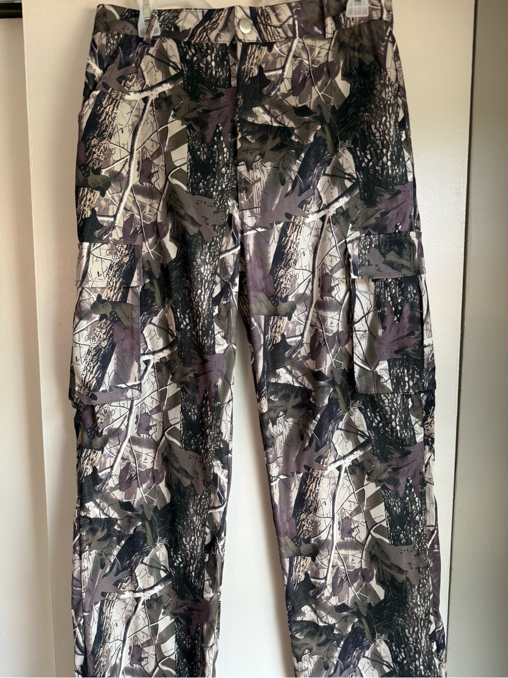 SHEIN Women's Camo Cargo Pants - Grey, Black, Brown